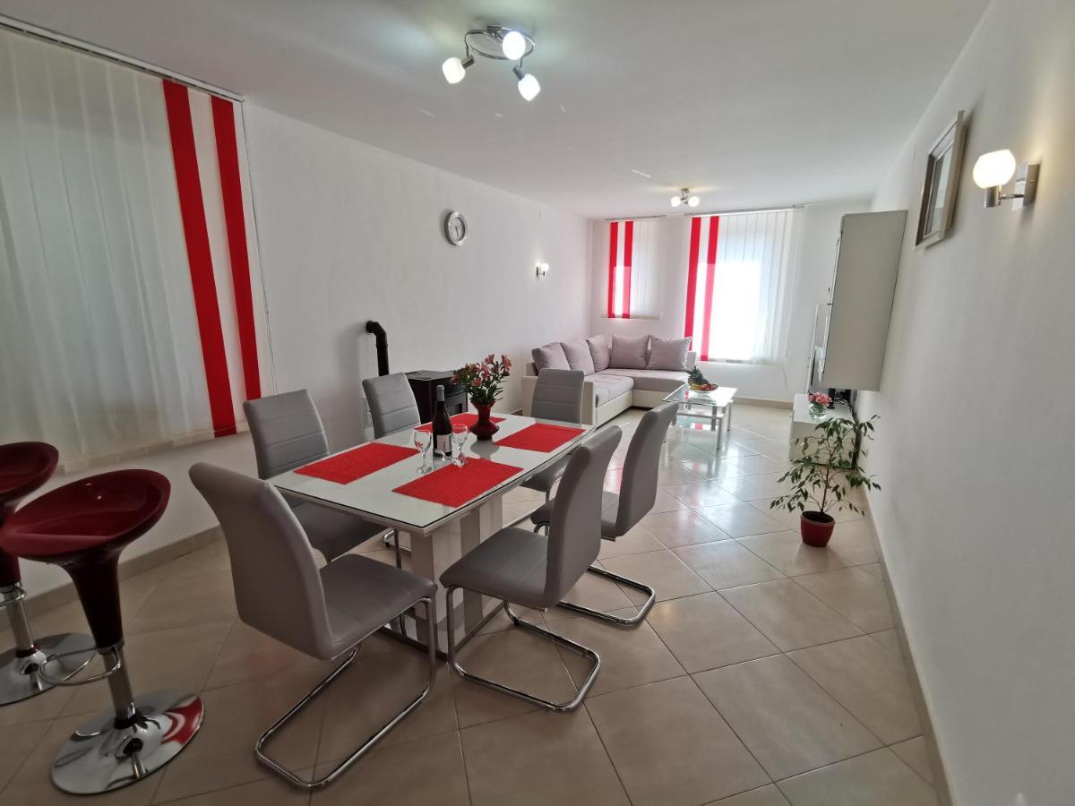 Apartamento Parun Pula Exterior foto