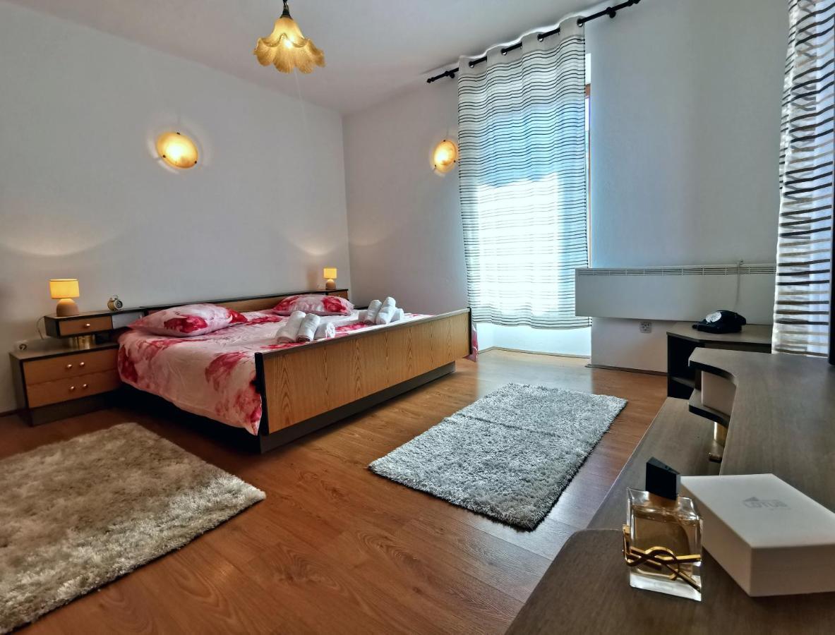 Apartamento Parun Pula Exterior foto