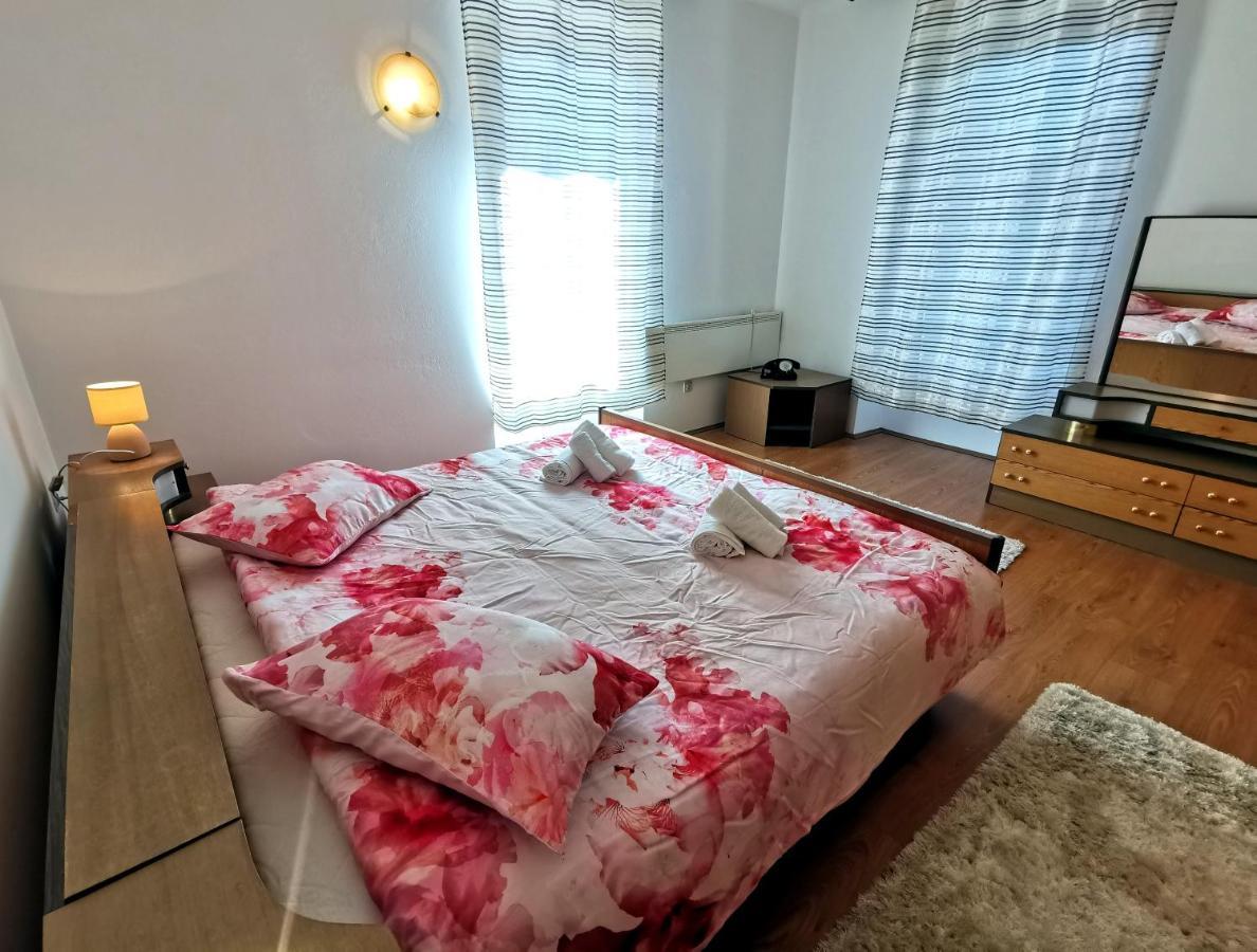 Apartamento Parun Pula Exterior foto